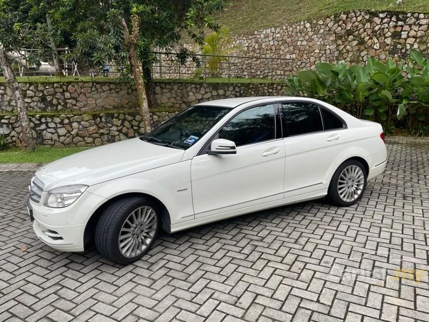 2010 Mercedes-Benz C250 CGI Avantgarde Sedan