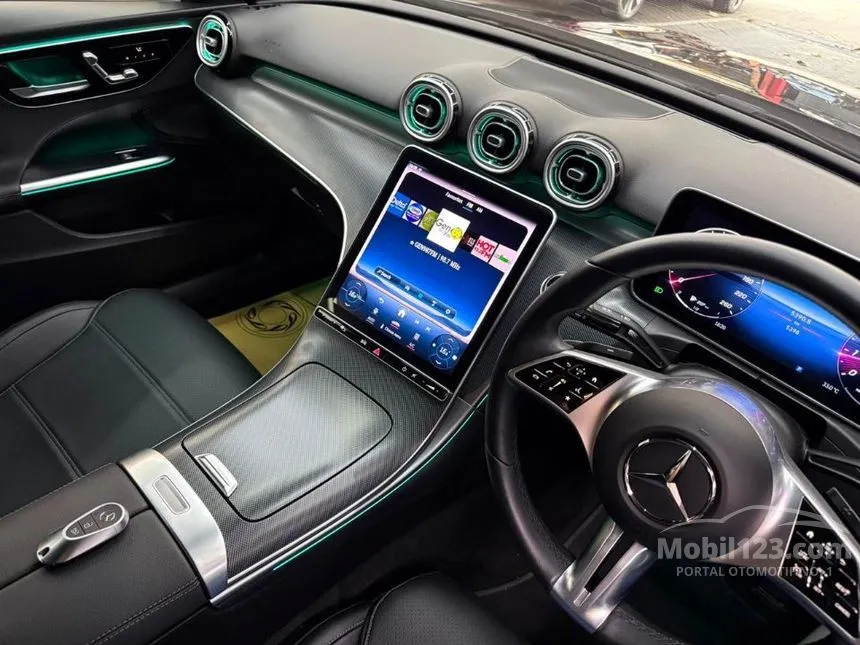 2024 Mercedes-Benz C200 Avantgarde Line Sedan