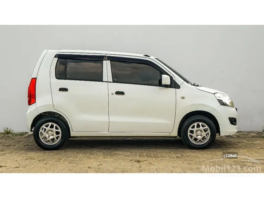 2020 Suzuki Karimun Wagon R GL Hatchback