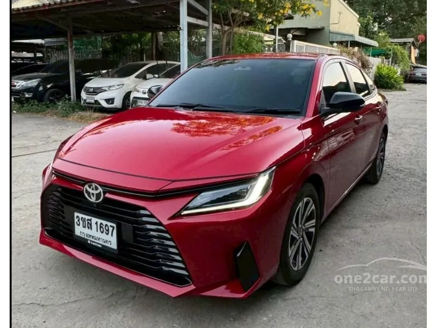 2023 Toyota Yaris Ativ Premium Luxury Sedan