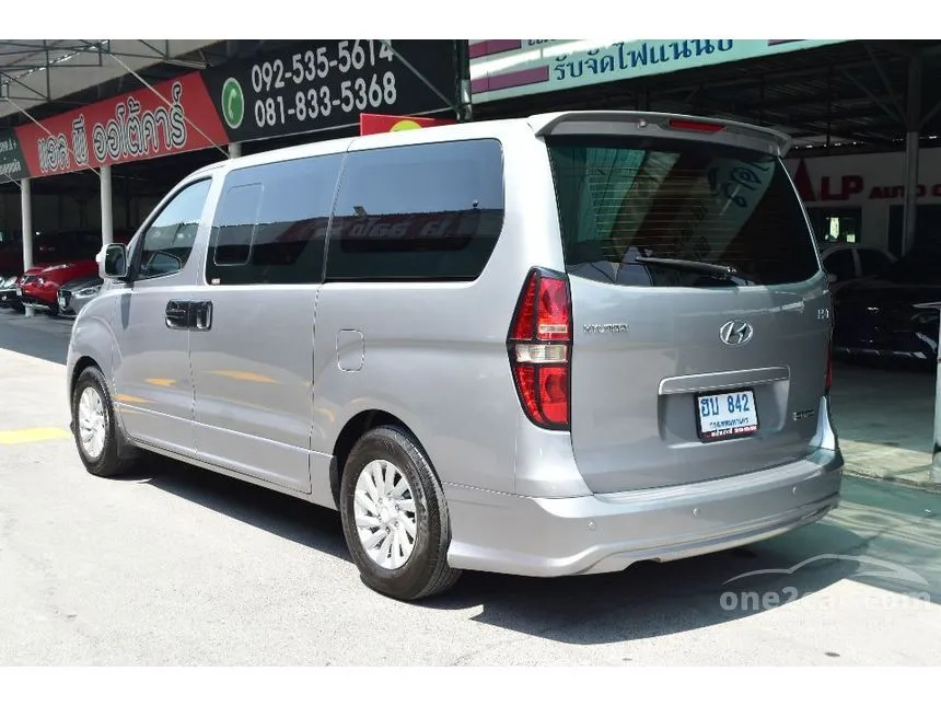 2011 Hyundai H-1 Maesto Deluxe Van