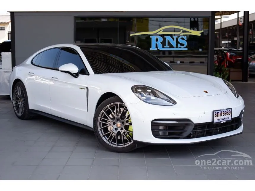 2026 Porsche PANAMERA 4 E-Hybrid Sedan