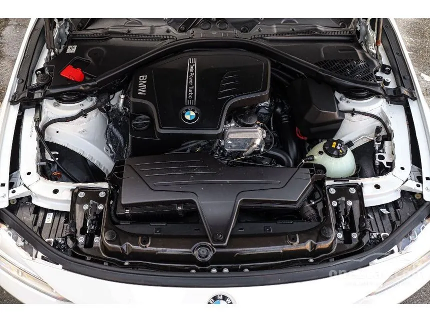 2014 BMW 320i Sedan