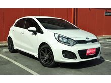 2015 Kia Rio 1.4 (ปี 11-15) Hatchback AT