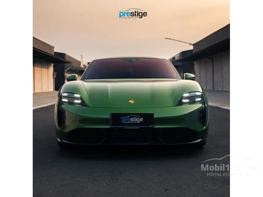 2021 Porsche Taycan 4S Performance Battery Plus Sedan