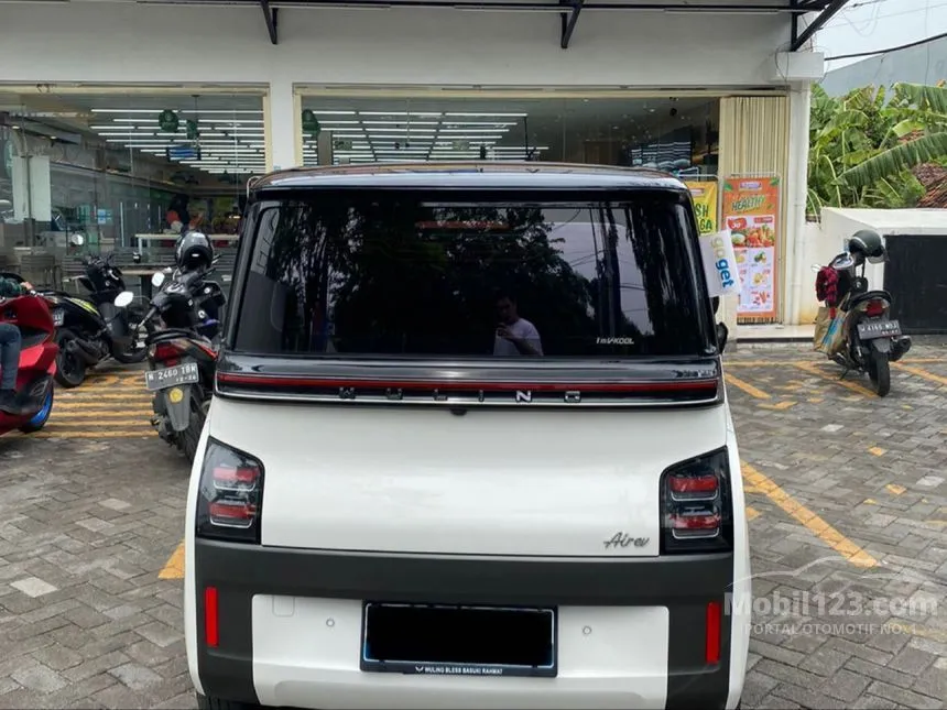 Jual Mobil Wuling EV 2022 Air ev Long Range Charging Pile di Jawa Timur Automatic Hatchback Putih Rp 225.000.000
