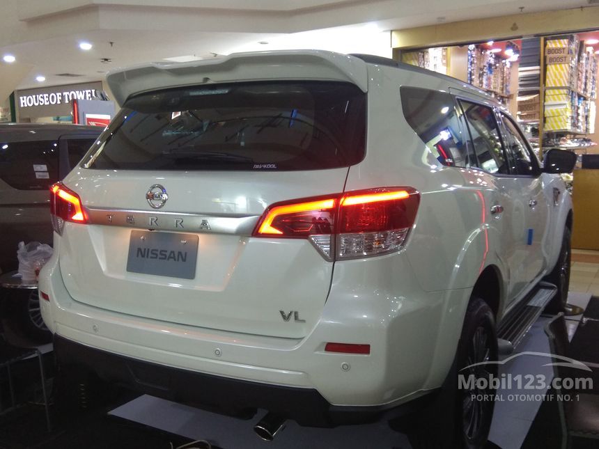 Jual Mobil Nissan Terra 2019 VL 2 5 di Banten Automatic 