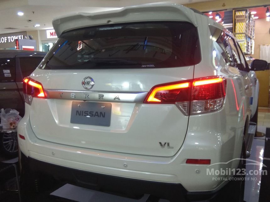 Jual Mobil Nissan Terra 2018 VL 2.5 di Banten Automatic 