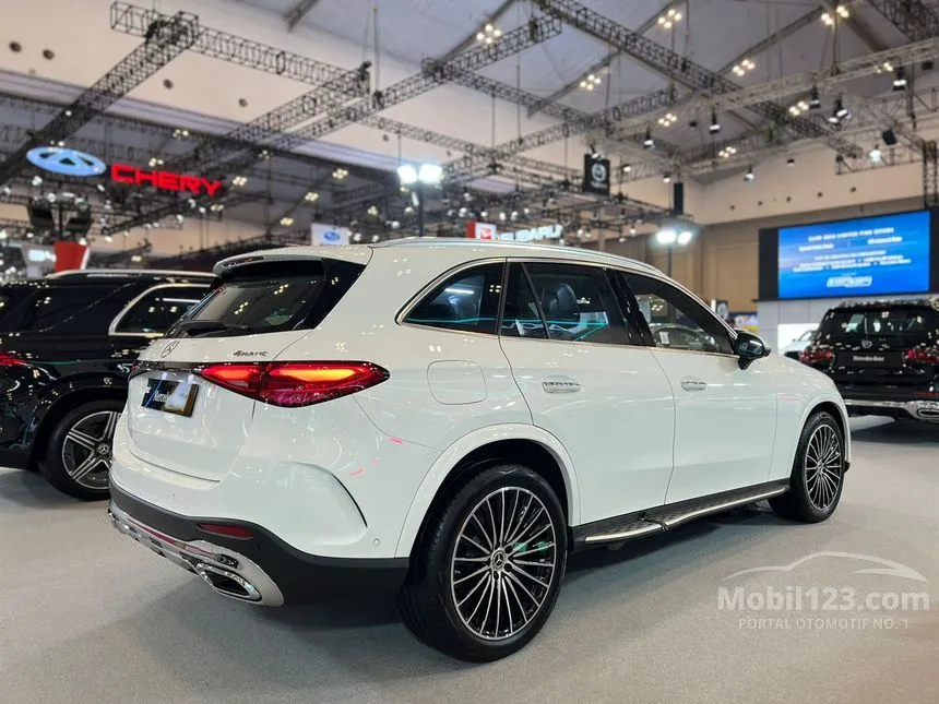 2024 Mercedes-Benz GLC300 AMG Line 4MATIC SUV