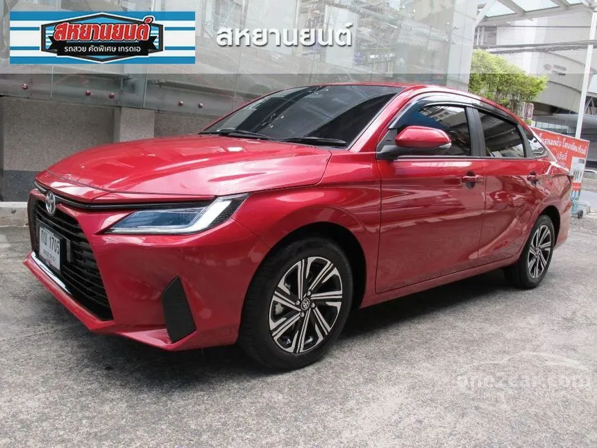 2024 Toyota Yaris Ativ Smart Sedan