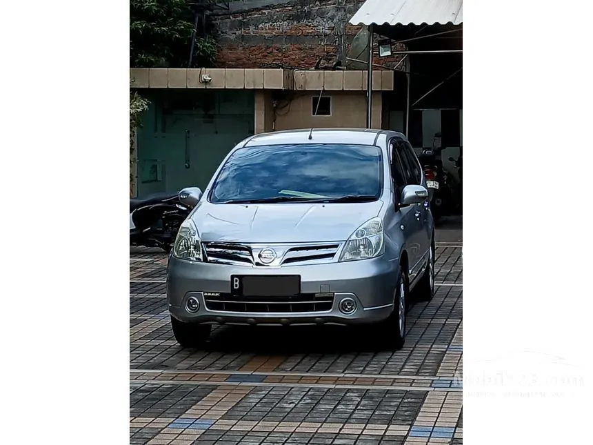 2011 Nissan Grand Livina Ultimate MPV