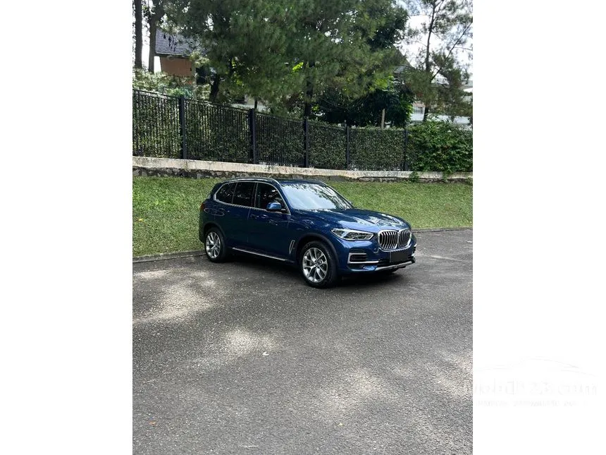 Jual Mobil BMW X5 2023 xDrive40i xLine 3.0 di DKI Jakarta Automatic SUV Biru Rp 1.099.000.000