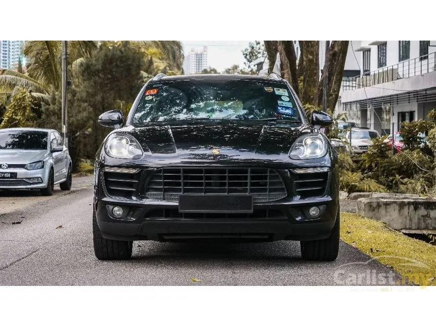 2014 Porsche Macan SUV