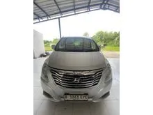 2014 Hyundai H-1 2.5 XG MPV