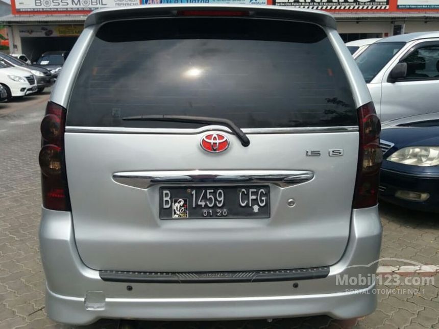 Toyota Avanza S 2009: Legenda Mobil Keluarga yang Tak Lekang Oleh Waktu