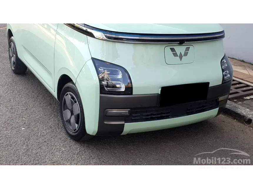 2022 Wuling Air EV Long Range Hatchback
