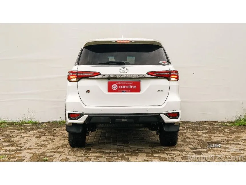 2024 Toyota Fortuner GR Sport 4X2 SUV