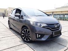 Honda Jazz RS MT 2016 TV Floating Pakaian Pribadi Dijamin Murah