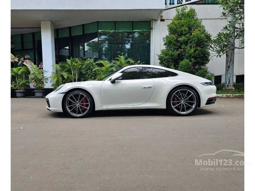 2022 Porsche 911 Carrera S Coupe