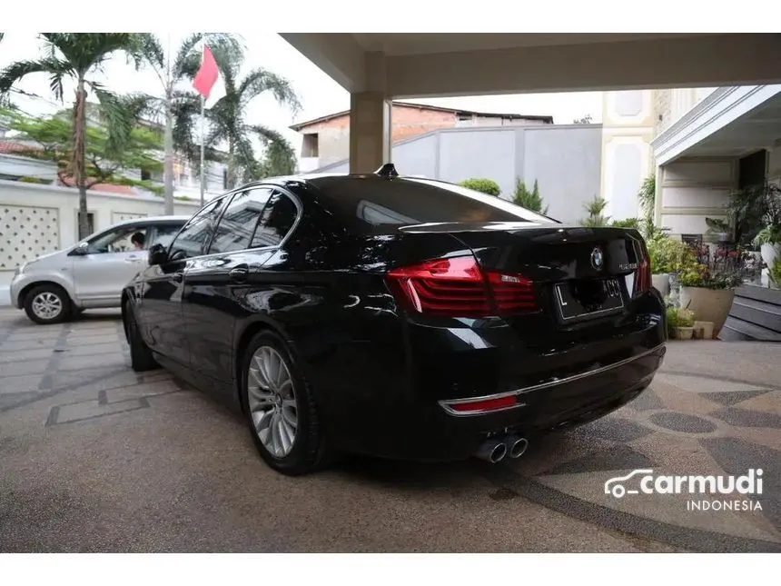 2014 BMW 528i Luxury Sedan