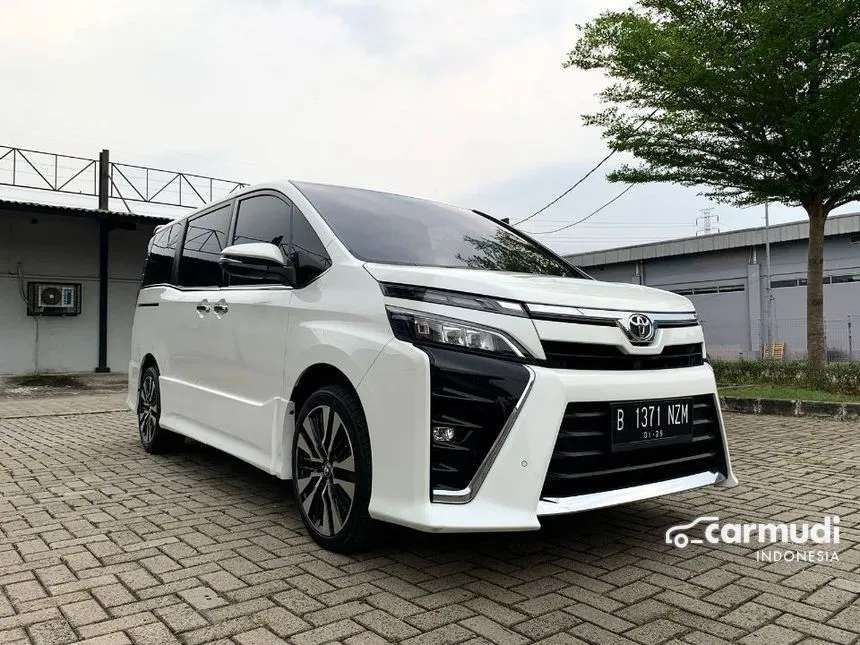 2020 Toyota Voxy Wagon