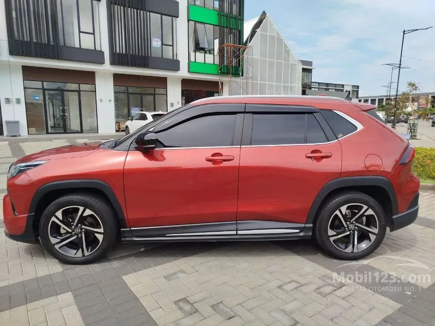 2023 Toyota Yaris Cross S SUV