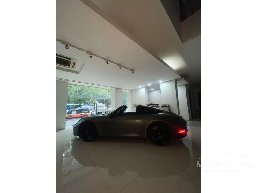 2023 Porsche 911 Targa 4S Convertible
