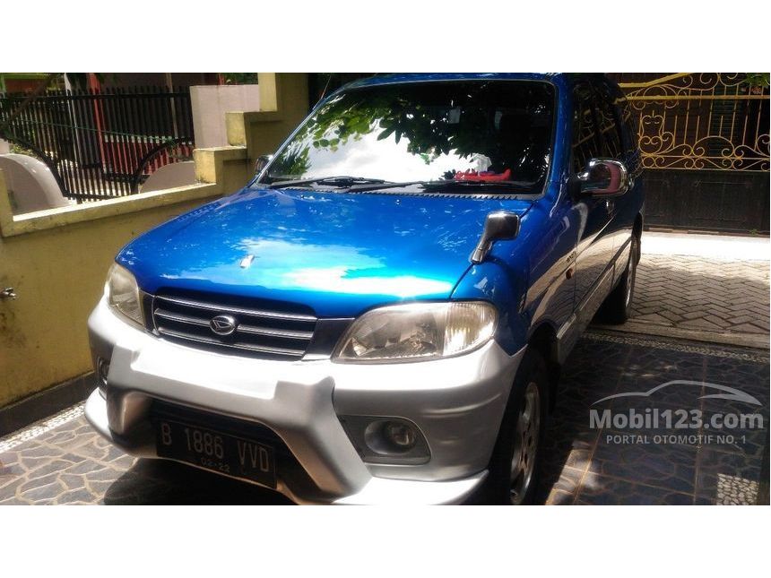  Jual  Mobil Daihatsu  Taruna  2003 FGX 1 5 di Banten Manual 