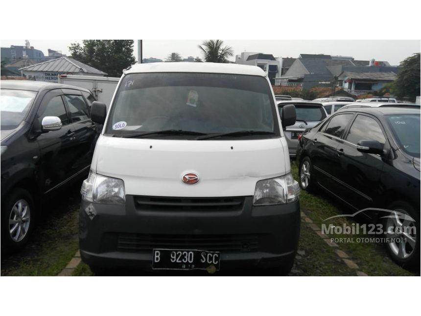 Jual Mobil Daihatsu Gran Max Blind Van 2014 1.3 di DKI 