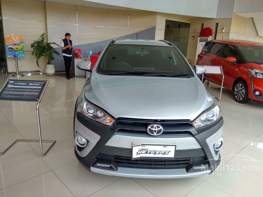 Jual Mobil  Toyota  Yaris  2019 TRD Sportivo Heykers  1 5 di 