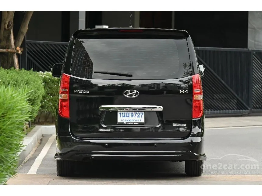 2018 Hyundai H-1 Deluxe Van