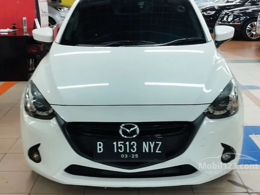 Jual Mobil Mazda 2 2015 GT 1.5 di DKI Jakarta Automatic Hatchback Putih Rp 160.000.000