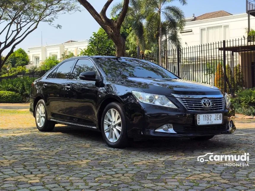 2014 Toyota Camry V Sedan