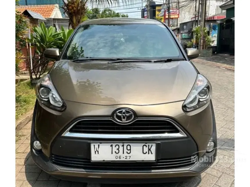Jual Mobil Toyota Sienta 2017 V 1.5 di Jawa Timur Manual MPV Coklat Rp 170.000.000
