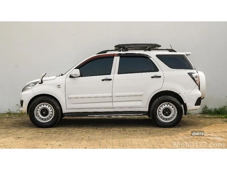 2016 Daihatsu Terios X Extra SUV