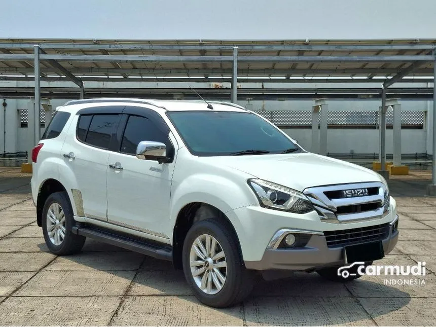 2019 Isuzu MU-X Premiere SUV