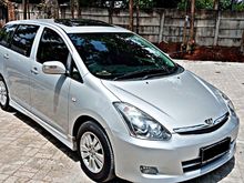 2004 Toyota Wish 2.0 G MPV