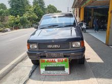 1994 Isuzu Panther 2.3 2.3 Manual MPV Minivans