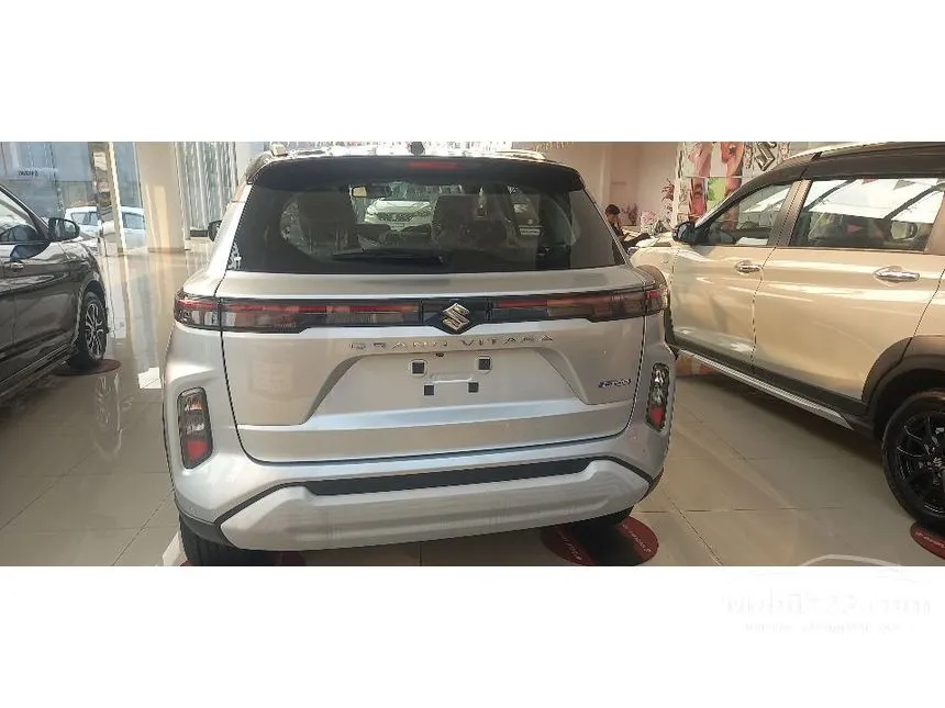 Jual Mobil Suzuki Grand Vitara 2024 MHEV GX Two Tone 1.5 di Banten Automatic SUV Silver Rp 311.111.888