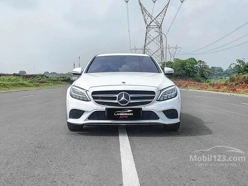 2019 Mercedes-Benz C200 EQ Boost Avantgarde Line Sedan