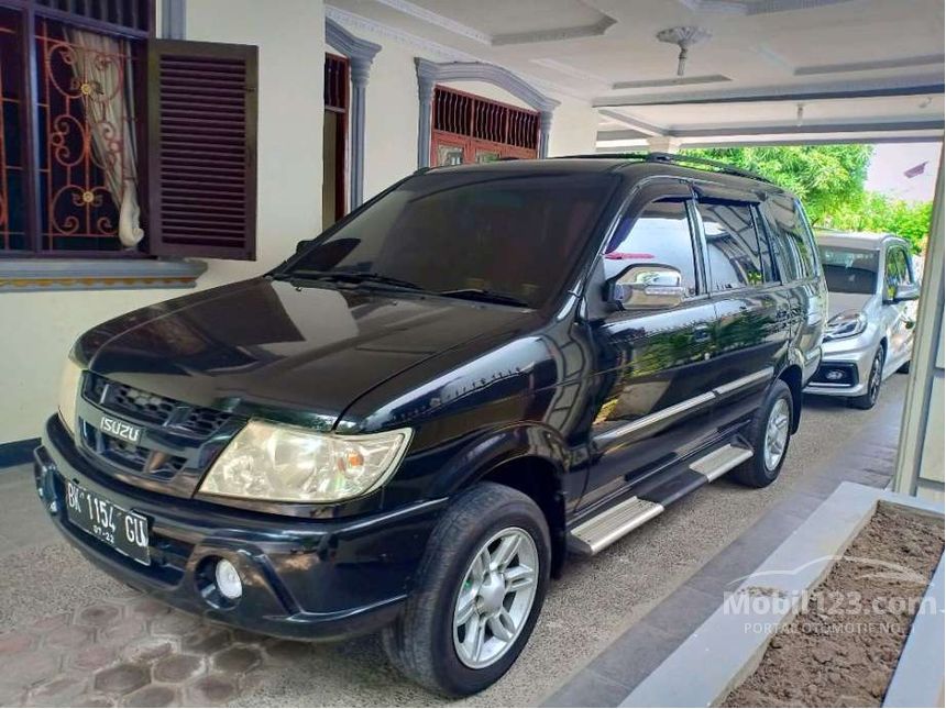 Jual Mobil Isuzu Panther 2005 LS 2.5 di Sumatera Utara Manual SUV Hitam Rp 115.000.000