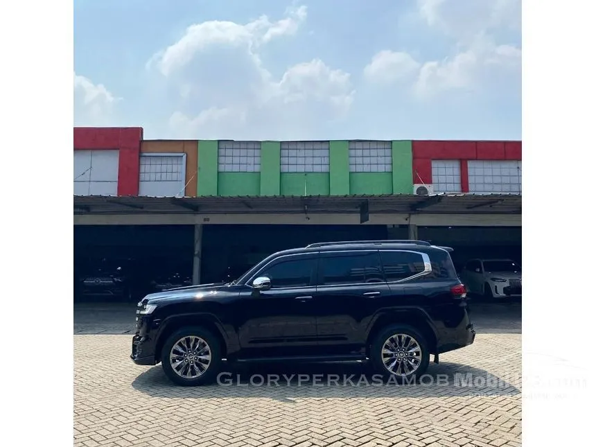 2024 Toyota Land Cruiser 300 VX-R SUV