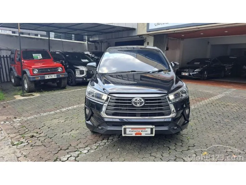 2021 Toyota Kijang Innova V MPV
