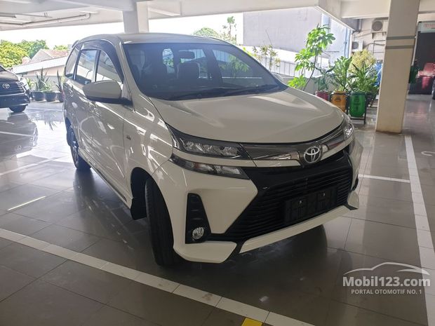 Toyota Avanza Veloz Mobil Bekas Baru dijual di Jabodetabek Indonesia 