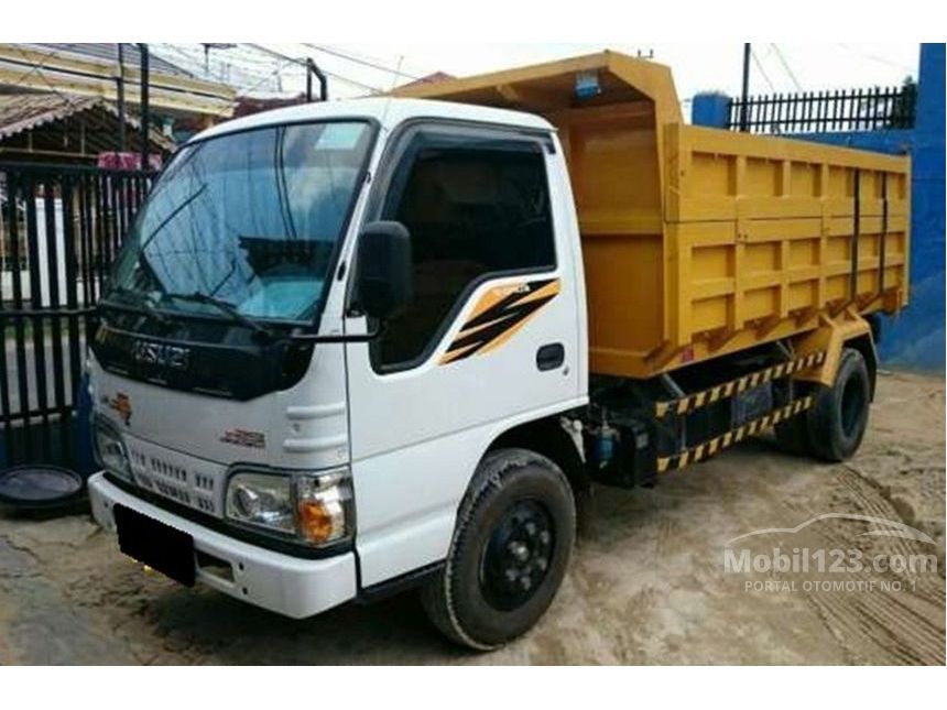 Jual Mobil  Isuzu  Dump Truck  2014 4 6 di Yogyakarta Manual 