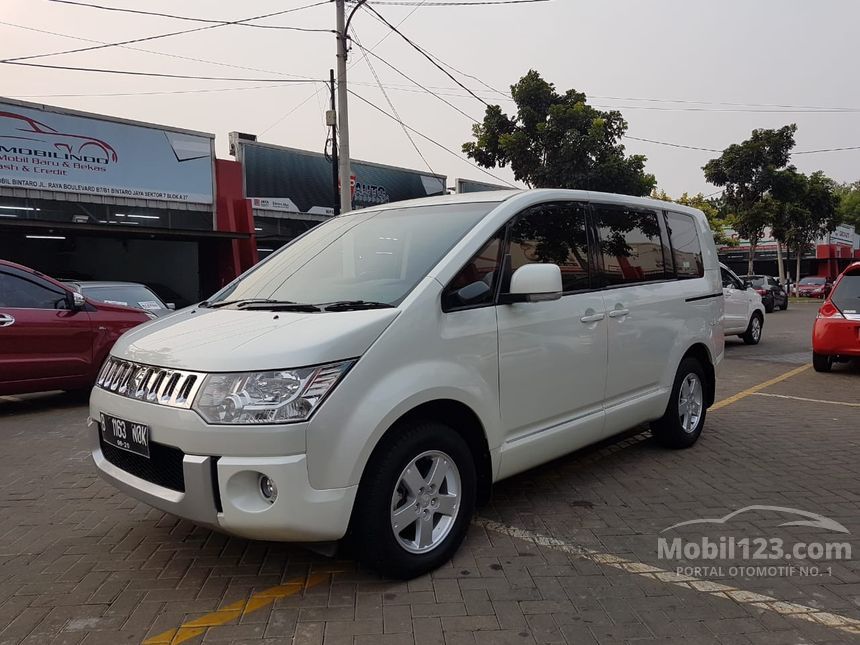 Mitsubishi delica 2014