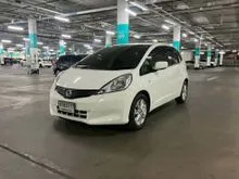 2013 Honda JAZZ 1.5 (ปี 08-14) V Hatchback
