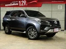 2021 Toyota FORTUNER 2.4 (ปี 15-25) V 4WD SUV AT