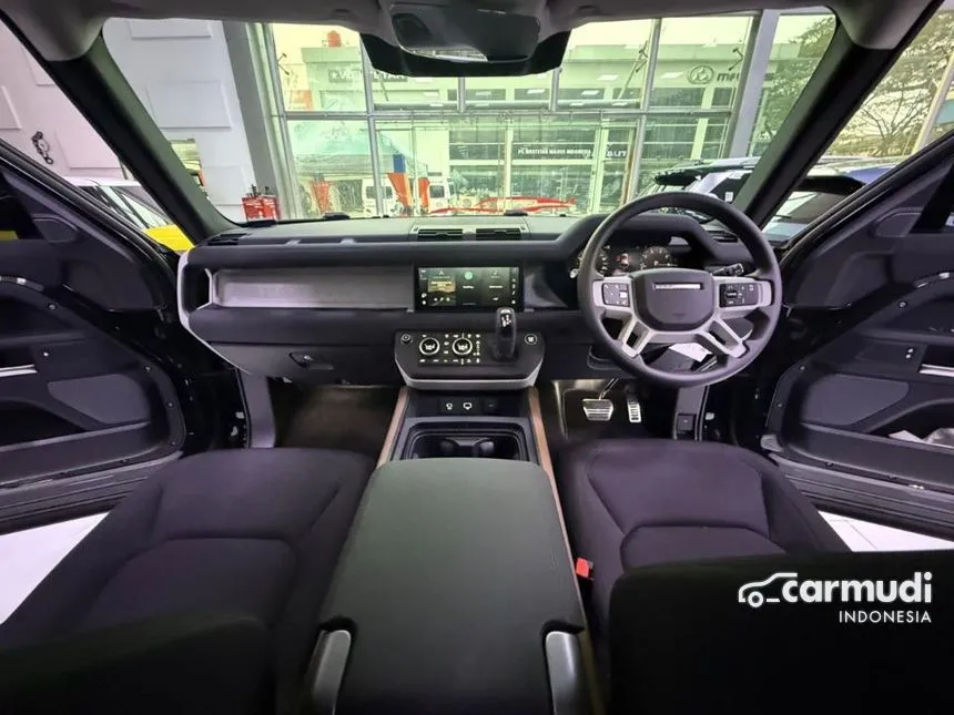 2023 Land Rover Defender 110 P300 SE SUV