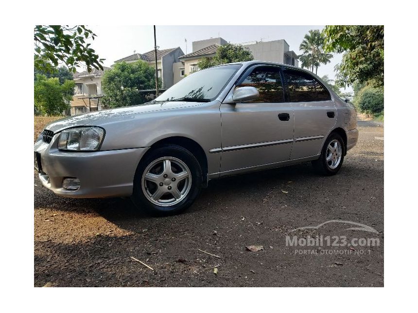 Hyundai verna 2003